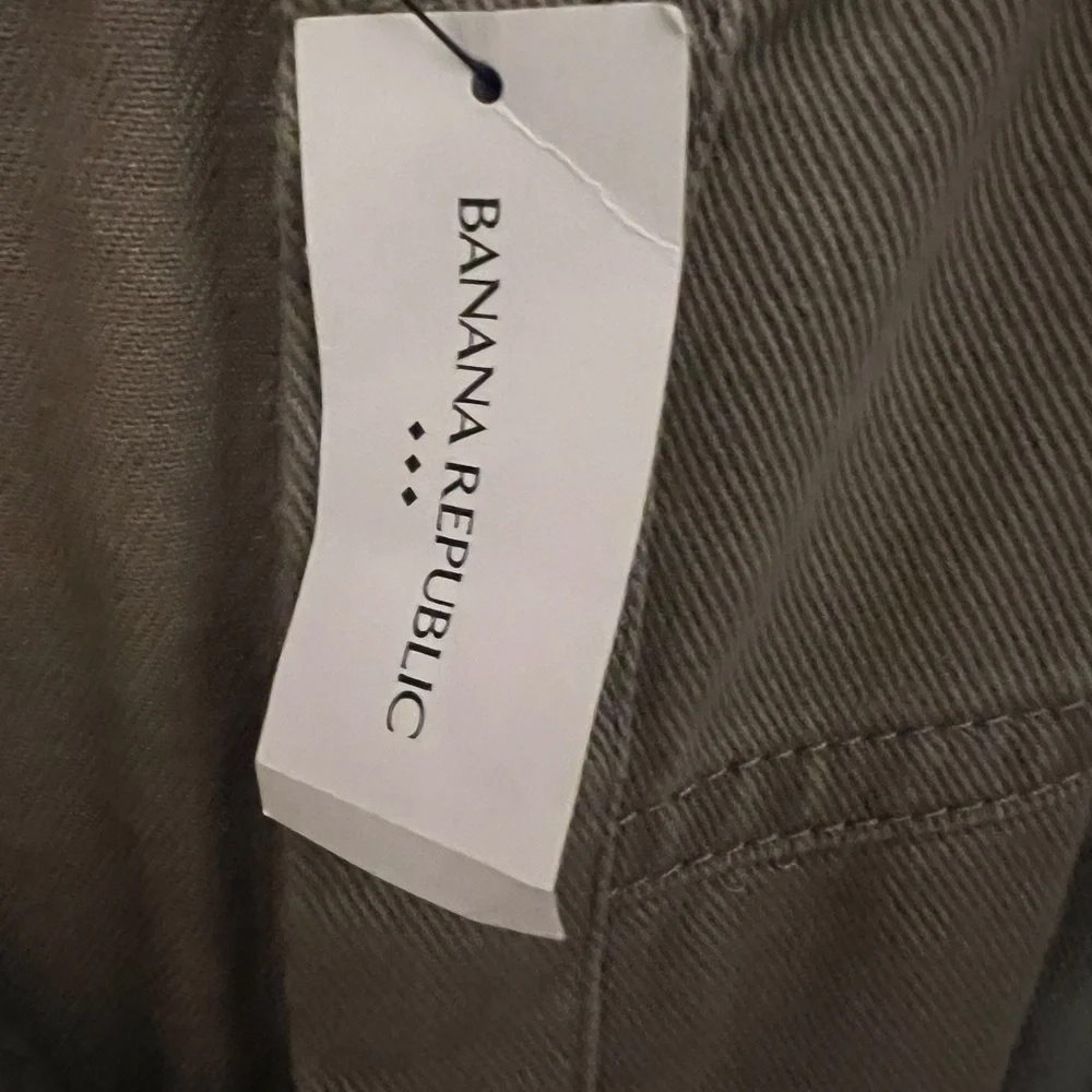 Banana Republic Light Olive Green SPLIT-NECK MINI DRESS Size XS - Picture 6 of 10